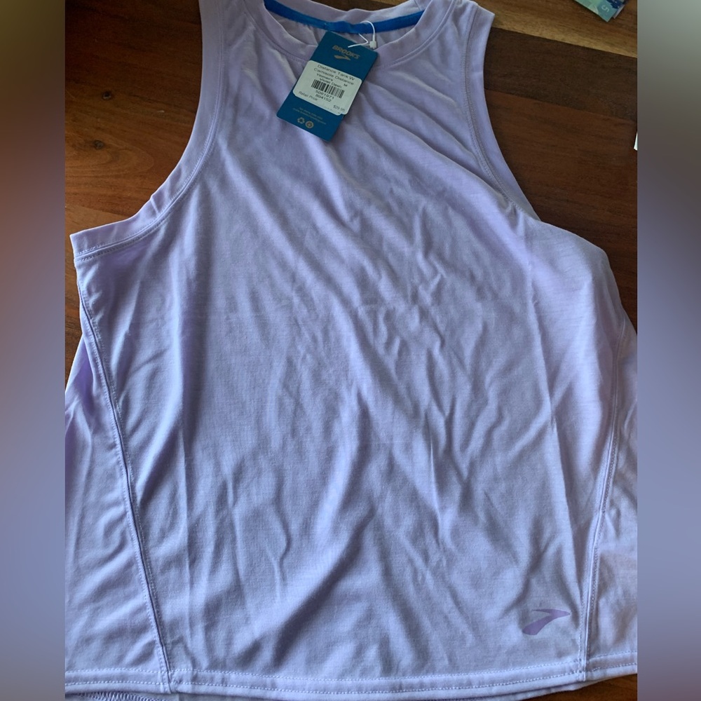 Brooks distance running tank